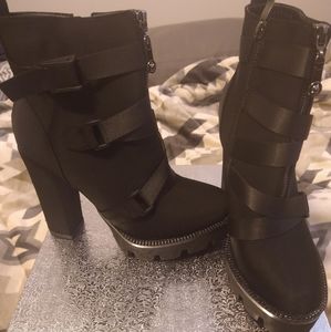 Platform boots size 9